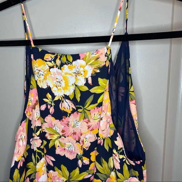 🛑🛑🛑SOLD 🛑🛑🛑 Floral Spaghetti strap blouse - Picture 3 of 6